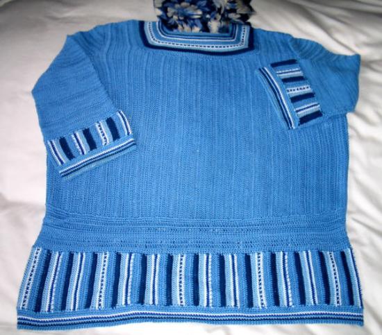 B-Pull-bleu-ciel-crochet.jpg